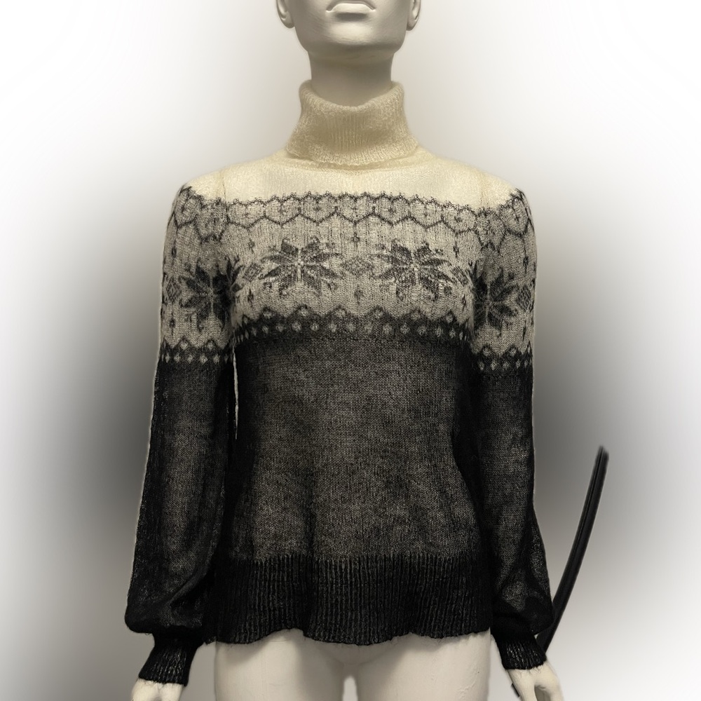 Fine gauge mohair wool blend sweater . - Picture 8 of 12